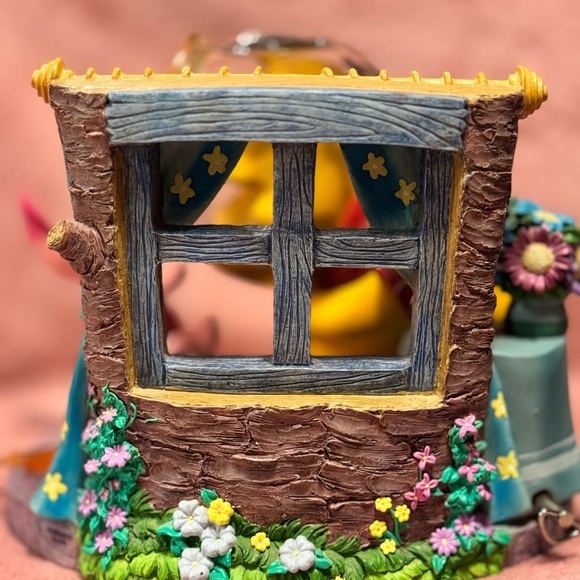 Disney Winnie the Pooh and Piglet Figurine - Yellow and Pink - Picture 4 of 5